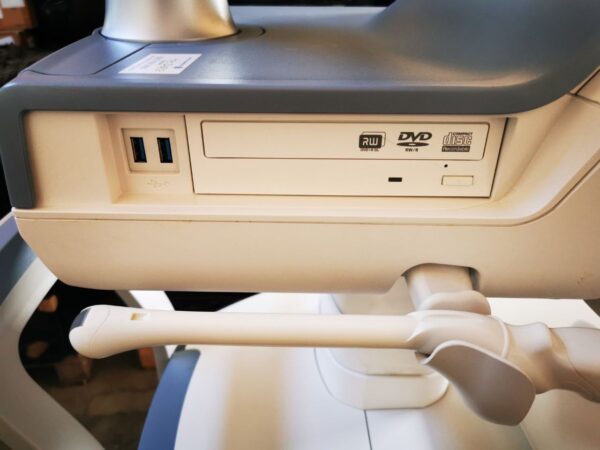 GE Voluson E8 BT18 - Image 5