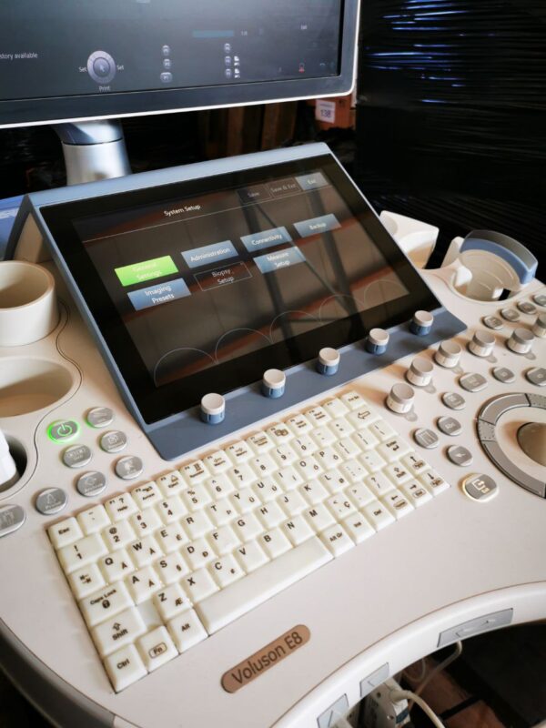 GE Voluson E8 BT18 - Image 6